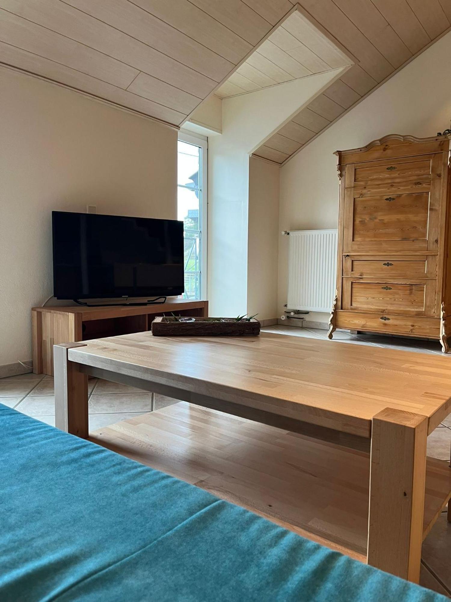 Apartment Gaestehaus Beim Metzger / Doettingen Am Nuerburgring
